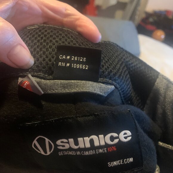 Men's Sunice Snowboarding pants - Picture 3 of 4